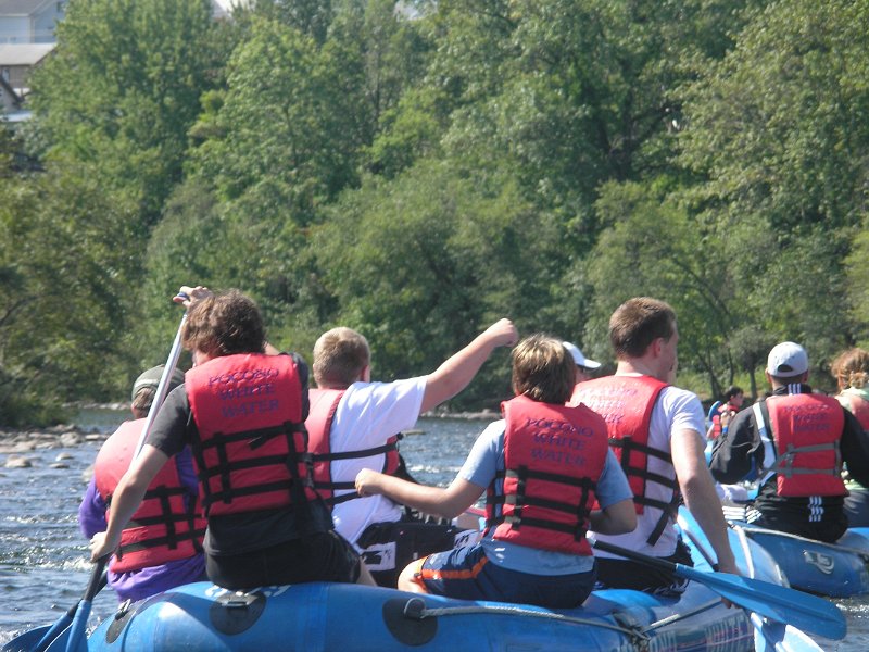 Whitewater rafting - golf trip 2008 046.jpg